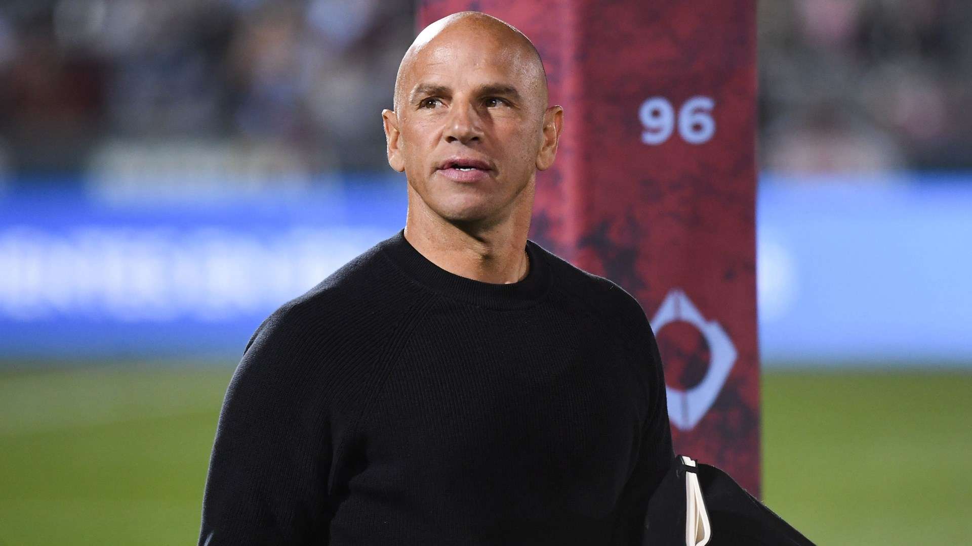 般焕发出了 般焕发出了